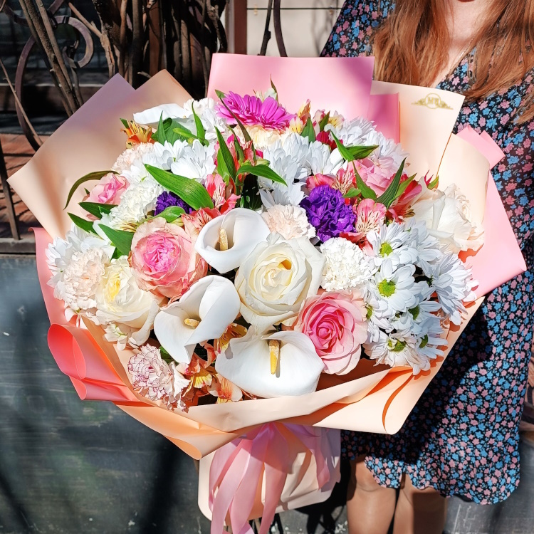 В-107 букет: "Сияющая улыбка"