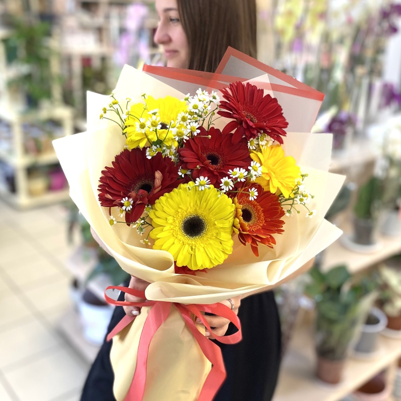 Гр-30 Букет из 7 гербер и танацетума