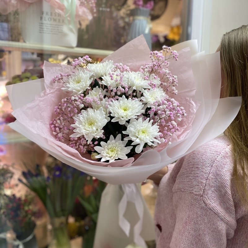 Г-33 Букет из гипсофилы и хризантемы