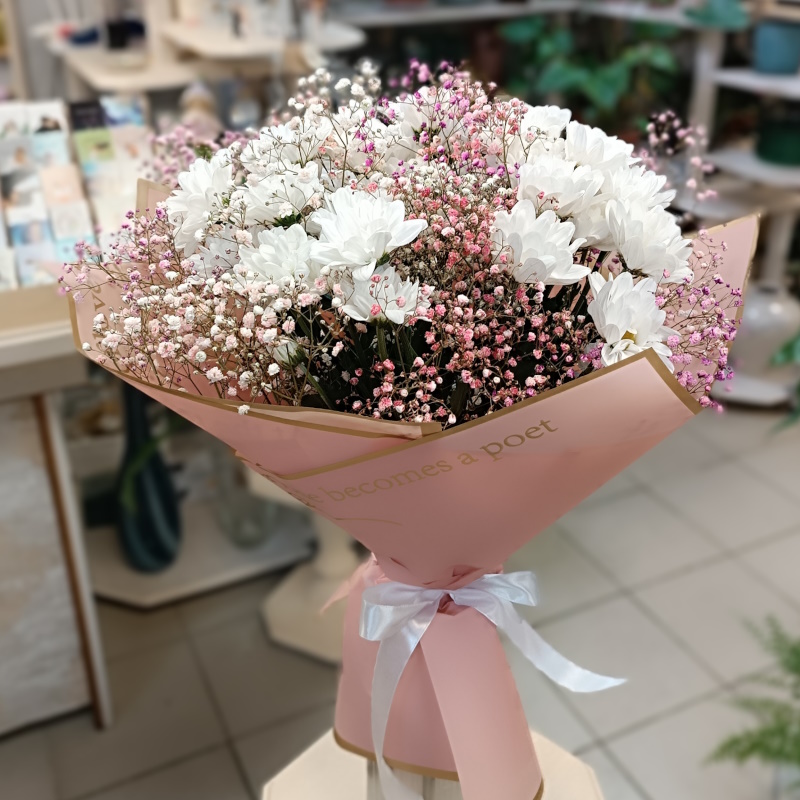 Г-37а Букет из хризантемы с гипсофилой