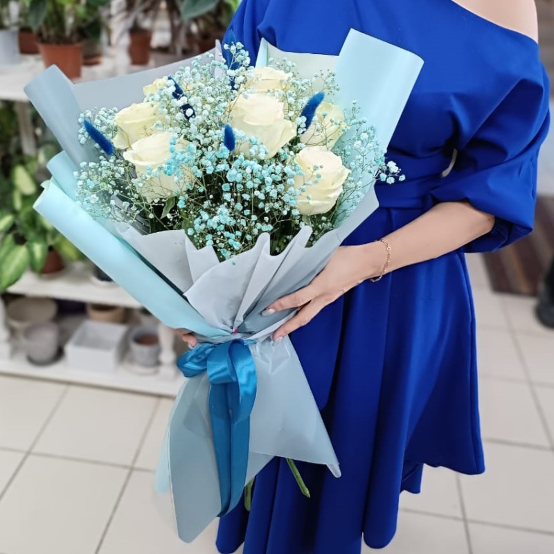 Г-41 Букет из роз и гипсофилы