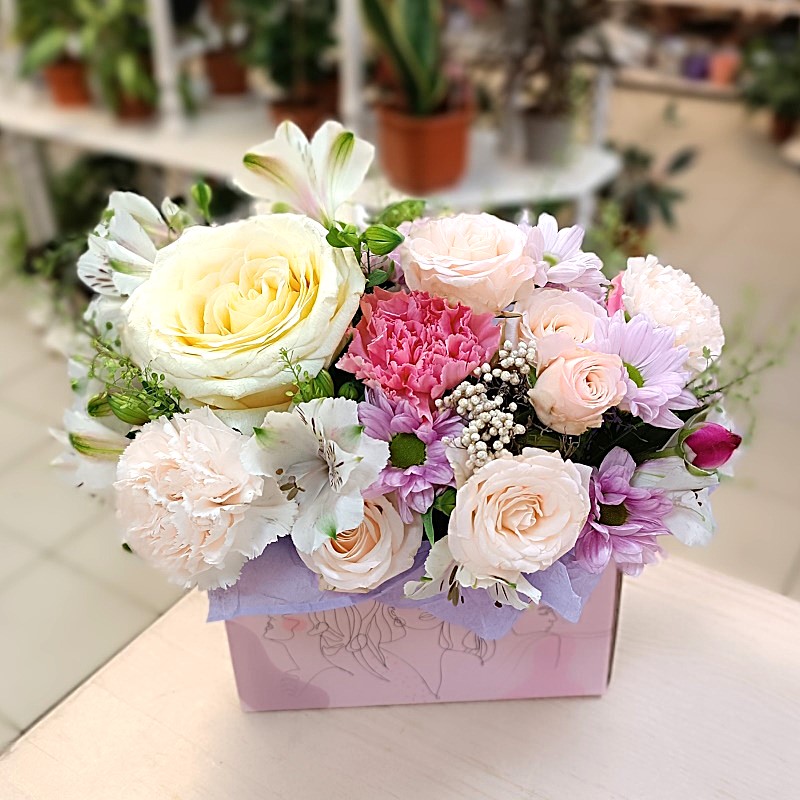 К -32 Коробочка с цветами