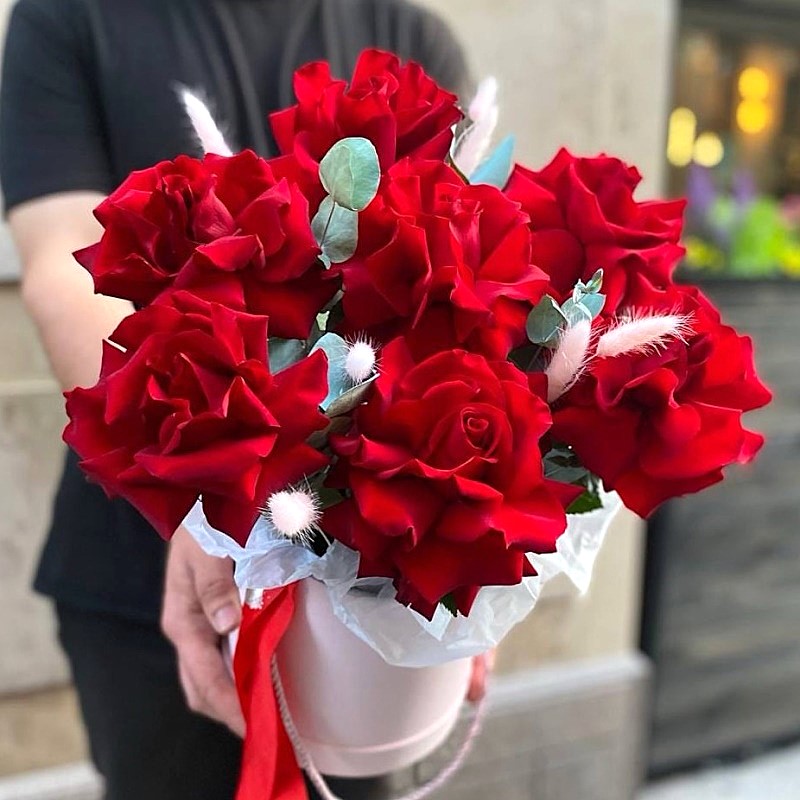 К-41 Коробочка с розами и эвкалиптом