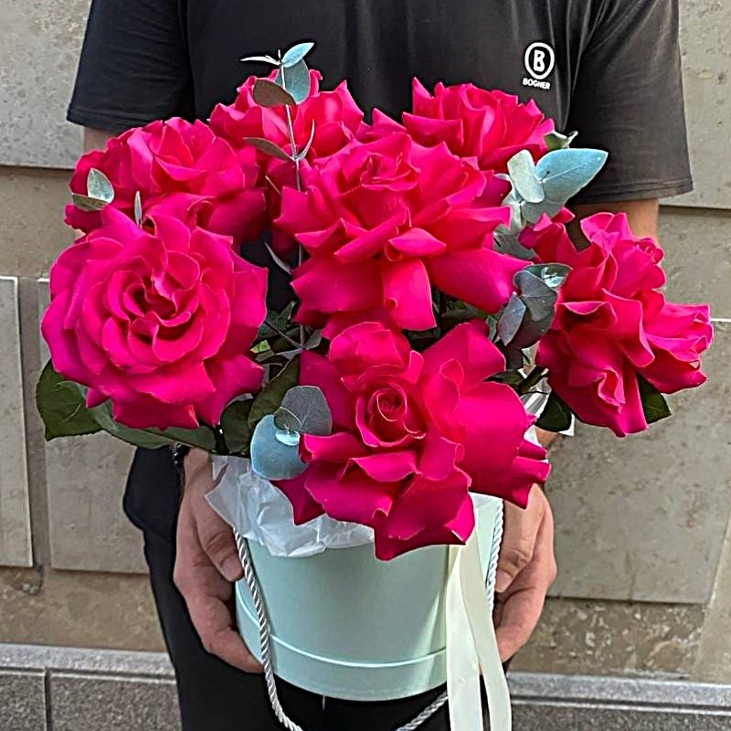 К-42 Коробочка с розами и эвкалиптом