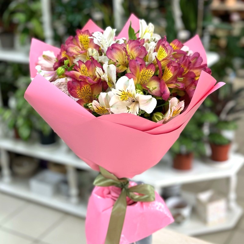 Л-26 Букет из 9 альстромерий
