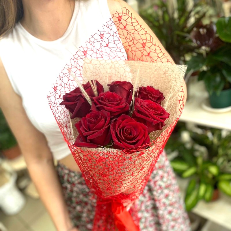 Р-26г  Букет из 7 роз 60см.