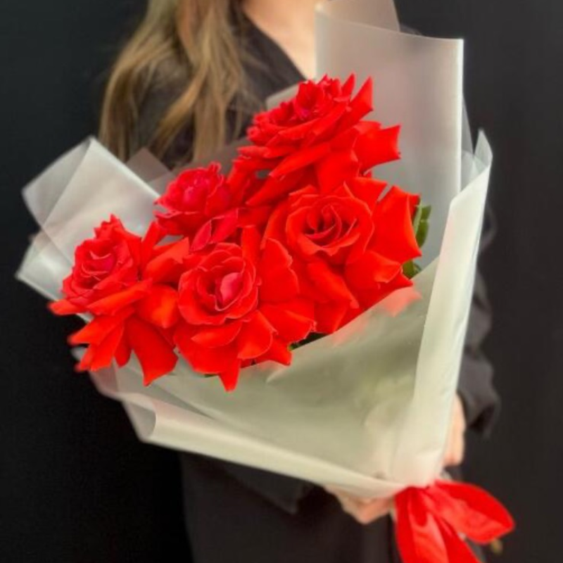 Р-27е Букет из 5 французких роз