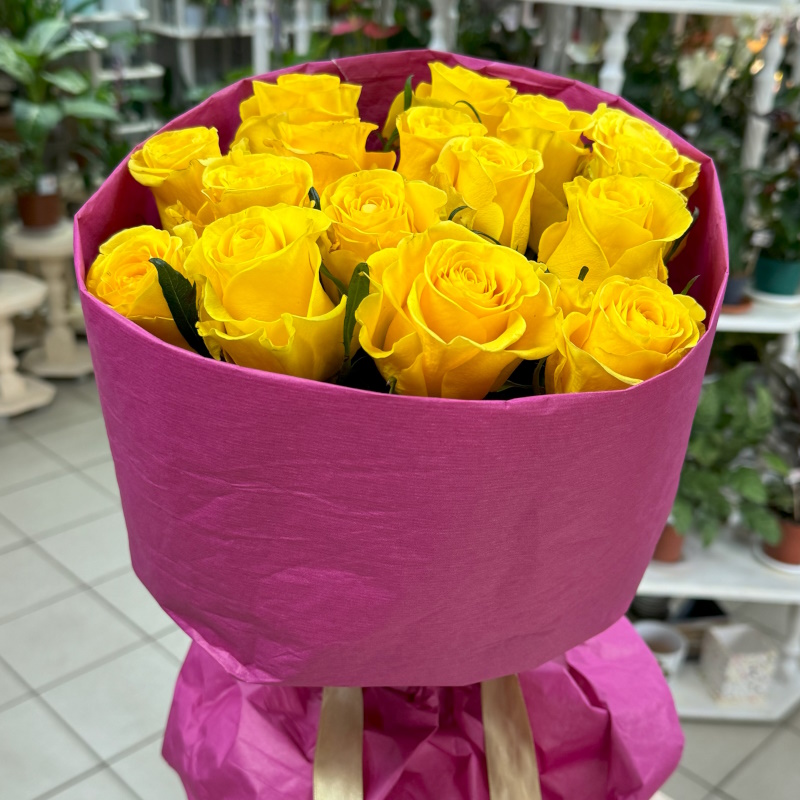 Р-53в Букет из 15 роз 60см.