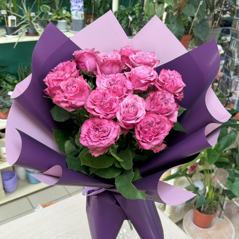 Р-53 Букет из 15 роз 60см.