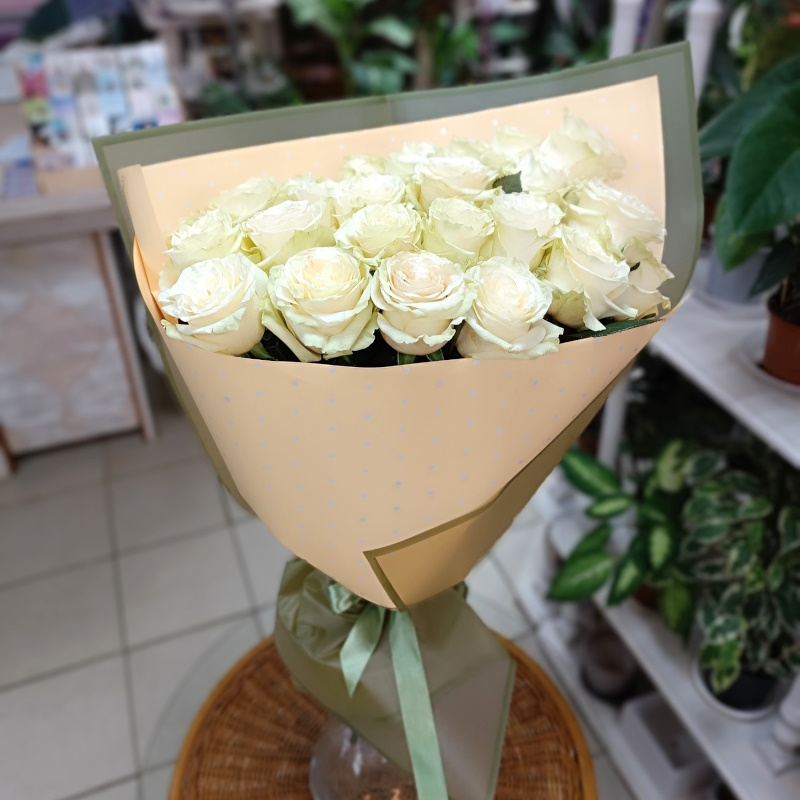 Р-85 Букет из 25 роз 60см.