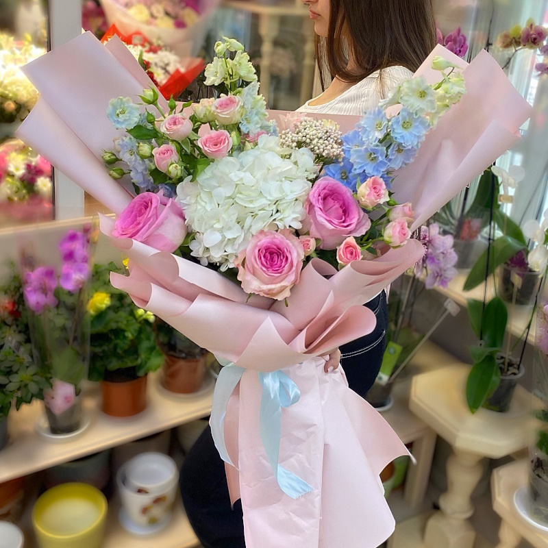 Э-50 Букет из дельфиниума и цветов